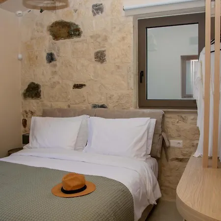 Luxurious Stone Holiday home Ligaria (Crete)