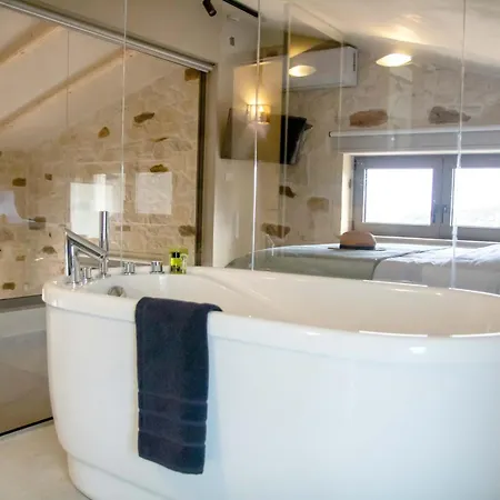 Luxurious Stone Holiday home Ligaria (Crete)