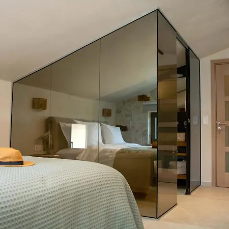 Luxurious Stone Holiday home