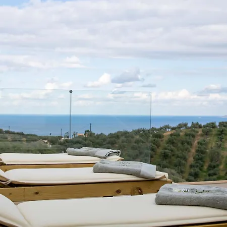 Luxurious Stone Holiday home